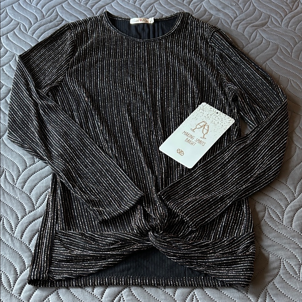 NWT - ✨ Black/Gold/Silver Long Sleeve Top